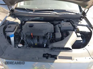 2019 Hyundai Sonata SE with VIN 5NPE24AFXKH812938, listed as a IAAI auction lot 42114418 with 24,014 mi miles and . Bid and sale history available at carsss.com. Image 10.