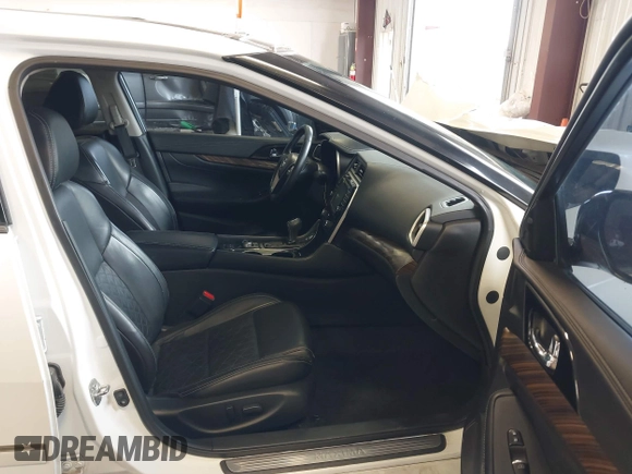 2016 Nissan Maxima SL z VIN 1N4AA6APXGC383444, wystawiony jako IAAI lot #41766069 z przebiegiem 92 629 mil mil oraz . Historia ofert i sprzedaży dostępna na DreamBid. Obrazek 5.