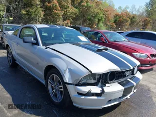 2007 Ford Mustang GT Deluxe with VIN 1ZVFT82HX75266798, listed as a IAAI auction lot 41889513 with 221,902 mi miles. Bid and sale history available at carsss.com. Image 1.