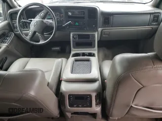 2005 Chevrolet Avalanche Z71 with VIN 3GNEK12Z35G271792, listed as a Copart auction lot 71290704 with 326,914 mi miles and Salvage Title. Bid and sale history available at carsss.com. Image 8.