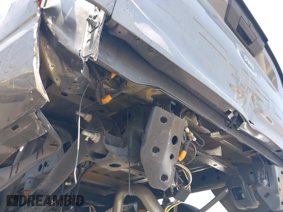 2022 Ford F-150 XL z VIN 1FTEX1EP3NKE22465, wystawiony jako IAAI lot #42179153 z przebiegiem 26 500 mil mil oraz . Historia ofert i sprzedaży dostępna na DreamBid. Obrazek 19.