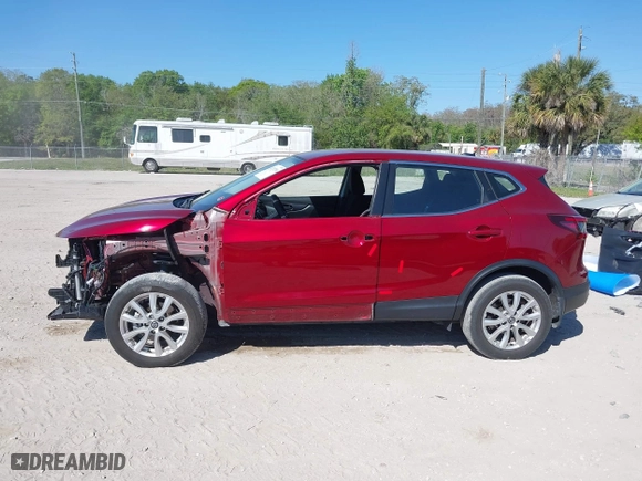2021 Nissan Rogue Sport S with VIN JN1BJ1AV8MW311641, listed as a IAAI auction lot 41752296 with 38,144 mi miles. Bid and sale history available at carsss.com. Image 15.