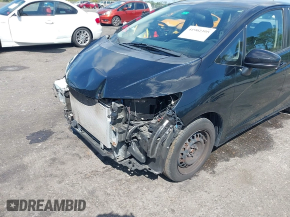 2016 Honda Fit LX with VIN JHMGK5H57GS010902, listed as a IAAI auction lot 41902395 with 124,531 mi miles. Bid and sale history available at carsss.com. Image 6.