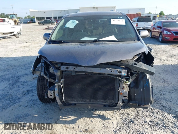 2018 Toyota Sienna LE with VIN 5TDJZ3DC3JS190746, listed as a IAAI auction lot 42161562 with 180,000 mi miles and . Bid and sale history available at DreamBid. Image 13.