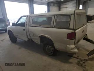 1997 GMC Sonoma with VIN 1GTCT14X2VK514199, listed as a Copart auction lot 47476735 with 136,443 mi miles and Salvage Title. Bid and sale history available at carsss.com. Image 2.
