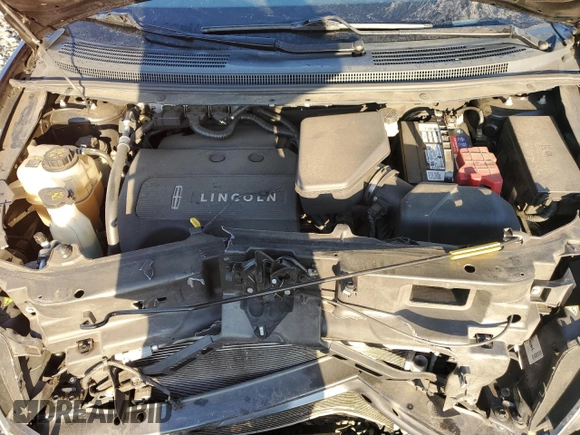 2013 Lincoln MKX z VIN 2LMDJ6JK7DBL43751, wystawiony jako Copart lot #50686865 z przebiegiem 98 978 mil mil oraz Szkoda całkowita • Salvage title. Historia ofert i sprzedaży dostępna na DreamBid. Obrazek 12.