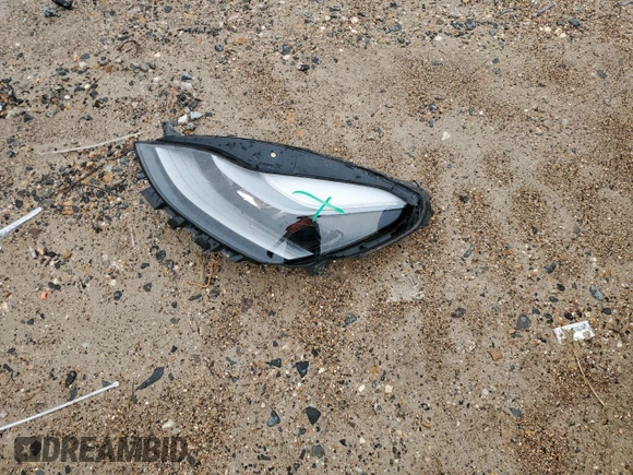 2023 Tesla Model 3 z VIN 5YJ3E1EA0PF622289, wystawiony jako Copart lot #60626335 z przebiegiem 34 158 mil mil oraz Szkoda całkowita • Salvage title. Historia ofert i sprzedaży dostępna na DreamBid. Obrazek 12.