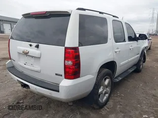 2008 Chevrolet Tahoe LTZ with VIN 1GNFK13098J160218, listed as a IAAI auction lot 40876511 with 186,701 mi miles and . Bid and sale history available at DreamBid. Image 4.