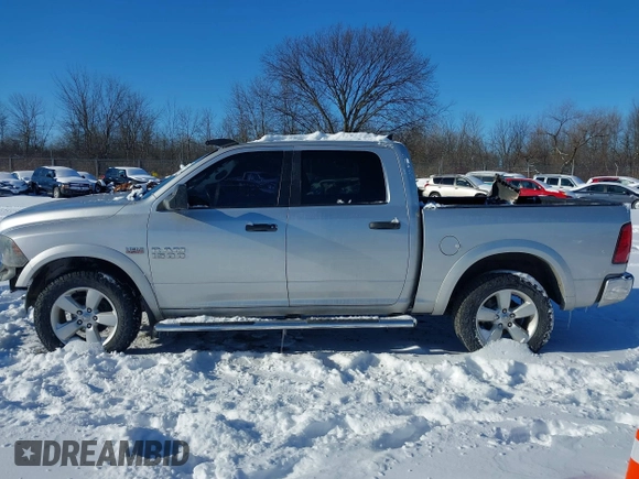 2015 Ram 1500 Big Horn z VIN 1C6RR7LT2FS620252, wystawiony jako IAAI lot #41149484 z przebiegiem 137 784 mil mil oraz . Historia ofert i sprzedaży dostępna na DreamBid. Obrazek 15.