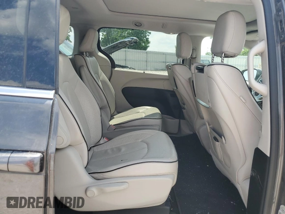 2018 Chrysler Pacifica Hybrid Limited с VIN 2C4RC1N7XJR125203, выставлен на аукционе Copart как лот 60689355 с пробегом 80 860 миль миль и Чистый • Clean title. История ставок и продаж доступна на DreamBid. Изображение 11.