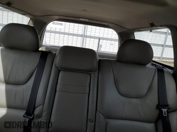 2005 Volvo XC70 z VIN YV1SZ592651181066, wystawiony jako Copart lot #57175915 z przebiegiem 56 999 mil mil oraz Szkoda całkowita • Salvage title. Historia ofert i sprzedaży dostępna na DreamBid. Obrazek 10.