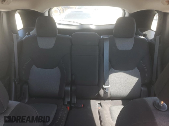 2016 Jeep Cherokee Sport z VIN 1C4PJLAB7GW207716, wystawiony jako Copart lot #62704615 z przebiegiem 84 397 mil mil oraz Szkoda całkowita • Salvage title. Historia ofert i sprzedaży dostępna na DreamBid. Obrazek 10.