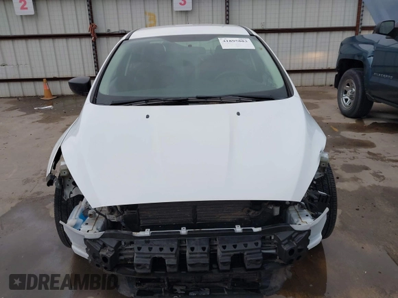 2018 Ford Focus S with VIN 1FADP3E23JL212714, listed as a IAAI auction lot 41895883 with 116,658 mi miles. Bid and sale history available at carsss.com. Image 6.