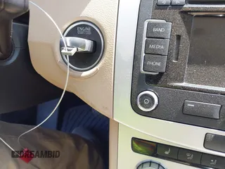 2014 Volkswagen CC R-Line с VIN WVWBP7AN5EE529218, выставлен на аукционе IAAI как лот 42404851 с пробегом 164 775 миль миль и . История ставок и продаж доступна на DreamBid. Изображение 11.