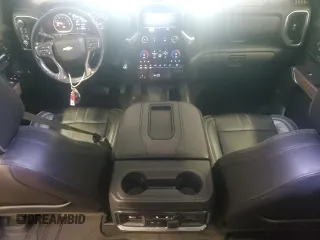 2019 Chevrolet Silverado 1500 High Country with VIN 1GCUYHED8KZ192187, listed as a Copart auction lot 71492894 with 102,031 mi miles and Clean Title. Bid and sale history available at carsss.com. Image 8.
