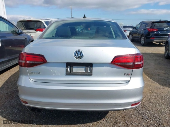 2016 Volkswagen Jetta Sedan 1.4T S with VIN 3VW267AJ1GM267966, listed as a IAAI auction lot 41847022 with 140,634 mi miles. Bid and sale history available at carsss.com. Image 16.