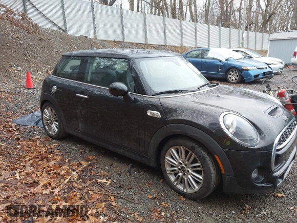 2019 MINI Hardtop Cooper S z VIN WMWXP7C54K2A53043, wystawiony jako IAAI lot #41794566 z przebiegiem 42 278 mil mil oraz . Historia ofert i sprzedaży dostępna na DreamBid. Obrazek 14.
