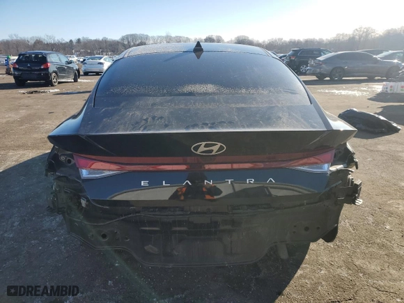 2024 Hyundai Elantra SEL with VIN KMHLM4DG1RU733708, listed as a Copart auction lot 46089855 with 27,604 mi miles and Salvage Title. Bid and sale history available at carsss.com. Image 6.