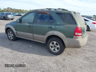 2004 Kia Sorento LX z VIN KNDJD733445208673, wystawiony jako IAAI lot #41789934 z przebiegiem 188 898 mil mil oraz . Historia ofert i sprzedaży dostępna na DreamBid. Obrazek 3.