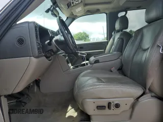 2006 Chevrolet Suburban Z71 with VIN 1GNFK16Z16J171303, listed as a Copart auction lot 61349645 with 158,488 mi miles and Salvage title. Bid and sale history available at DreamBid. Image 7.