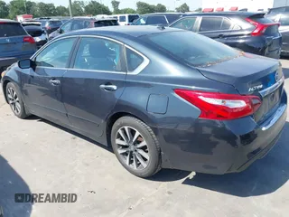 2016 Nissan Altima SR with VIN 1N4AL3APXGC287063, listed as a IAAI auction lot 42262201 with 116,233 mi miles and . Bid and sale history available at DreamBid. Image 3.