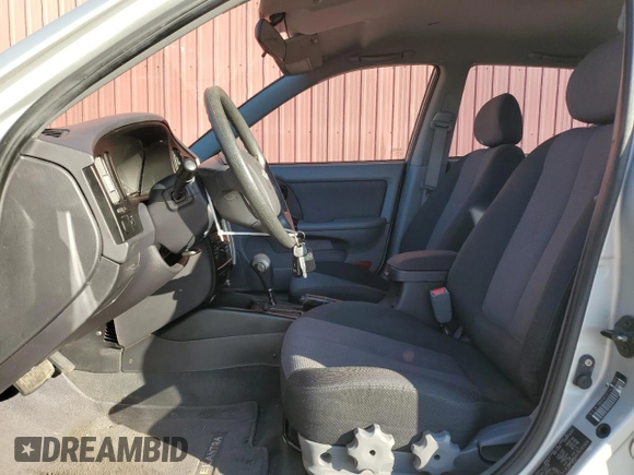 2005 Hyundai Elantra with VIN KMHDM55D15U161824, listed as a Copart auction lot 70708374 with 146,974 mi miles and Clean title. Bid and sale history available at DreamBid. Image 7.