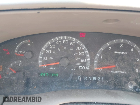 2003 Ford F-150 XLT with VIN 1FTRW07L53KA64064, listed as a IAAI auction lot 41697350 with 227,114 mi miles. Bid and sale history available at carsss.com. Image 7.