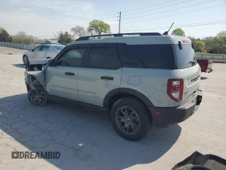 2022 Ford Bronco Sport Big Bend z VIN 3FMCR9B64NRE04995, wystawiony jako Copart lot #53064825 z przebiegiem 32 739 mil mil oraz Czysty tytuł • Clean title. Historia ofert i sprzedaży dostępna na DreamBid. Obrazek 2.