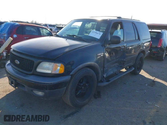 1999 Ford Expedition XLT z VIN 1FMRU1760XLB99695, wystawiony jako IAAI lot #41396676 z przebiegiem 214 434 mil mil oraz . Historia ofert i sprzedaży dostępna na DreamBid. Obrazek 17.