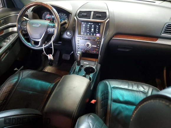 2017 Ford Explorer Platinum with VIN 1FM5K8HTXHGB84262, listed as a Copart auction lot 59266165 with 50,702 mi miles and Salvage title. Bid and sale history available at DreamBid. Image 8.