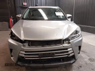 2018 Toyota Highlander SE with VIN 5TDJZRFH5JS912469, listed as a IAAI auction lot 42332840 with 74,386 mi miles and . Bid and sale history available at DreamBid. Image 11.