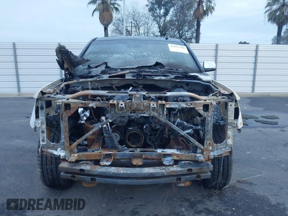 2015 Chevrolet Tahoe LTZ z VIN 1GNSKCKC5FR213209, wystawiony jako IAAI lot #41023368 z przebiegiem Nie podano mil oraz . Historia ofert i sprzedaży dostępna na DreamBid. Obrazek 11.
