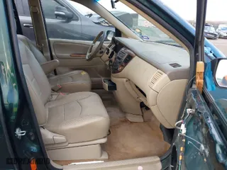 2002 Mazda MPV LX with VIN JM3LW28J020317050, listed as a IAAI auction lot 41106620 with 194,147 mi miles. Bid and sale history available at carsss.com. Image 5.