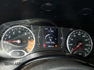2015 Jeep Renegade Latitude with VIN ZACCJABT0FPB46280, listed as a Copart auction lot 56251035 with 85,211 mi miles and Clean Title. Bid and sale history available at DreamBid. Image 9.