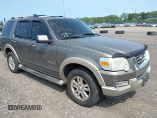 2006 Ford Explorer Eddie Bauer z VIN 1FMEU74E26ZA24051, wystawiony jako IAAI lot #42408717 z przebiegiem Nie podano mil oraz . Historia ofert i sprzedaży dostępna na DreamBid. Obrazek 1.