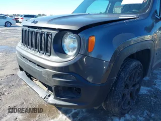 2017 Jeep Renegade Latitude with VIN ZACCJBBB7HPG48462, listed as a IAAI auction lot 41544445 with 94,594 mi miles. Bid and sale history available at carsss.com. Image 6.