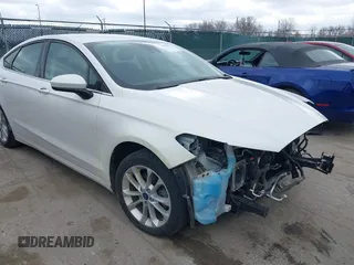 2020 Ford Fusion Hybrid SE with VIN 3FA6P0LU3LR198071, listed as a IAAI auction lot 41850104 with 104,844 mi miles. Bid and sale history available at carsss.com. Image 1.