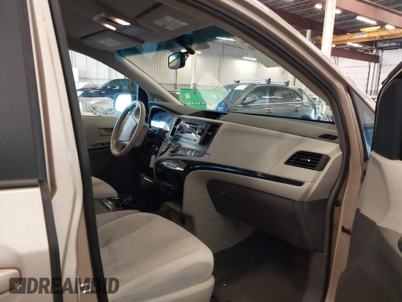 2013 Toyota Sienna LE AAS with VIN 5TDKK3DC8DS359172, listed as a IAAI auction lot 41724930 with 106,488 mi miles. Bid and sale history available at carsss.com. Image 5.