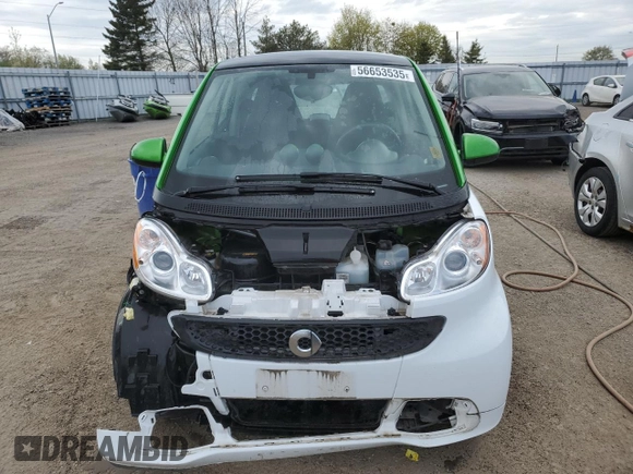 2014 Smart fortwo Passion with VIN WMEEJ9AA2EK763908, listed as a Copart auction lot 56653535 with 26,423 mi miles and Clean title. Bid and sale history available at DreamBid. Image 5.