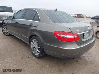 2013 Mercedes-Benz E-Class E 350 Luxury with VIN WDDHF5KB0DA727576, listed as a IAAI auction lot 41546228 with 164,599 mi miles. Bid and sale history available at carsss.com. Image 3.