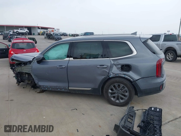 2023 Kia Telluride LX z VIN 5XYP24GC7PG331419, wystawiony jako IAAI lot #41794455 z przebiegiem 34 941 mil mil oraz . Historia ofert i sprzedaży dostępna na DreamBid. Obrazek 14.