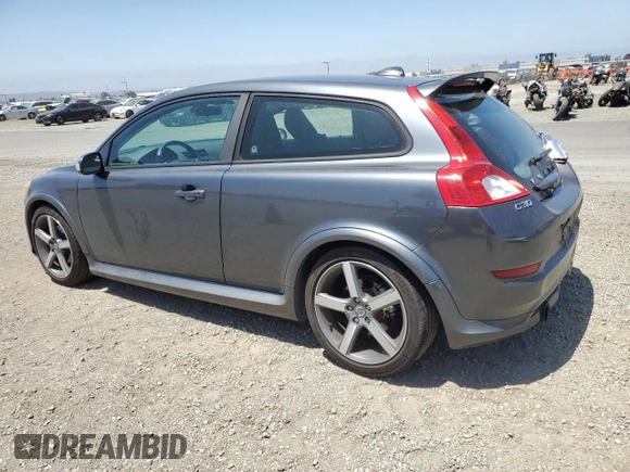 2013 Volvo C30 T5 with VIN YV1672MK4D2310752, listed as a Copart auction lot 61304725 with 92,653 mi miles and Salvage title. Bid and sale history available at DreamBid. Image 2.