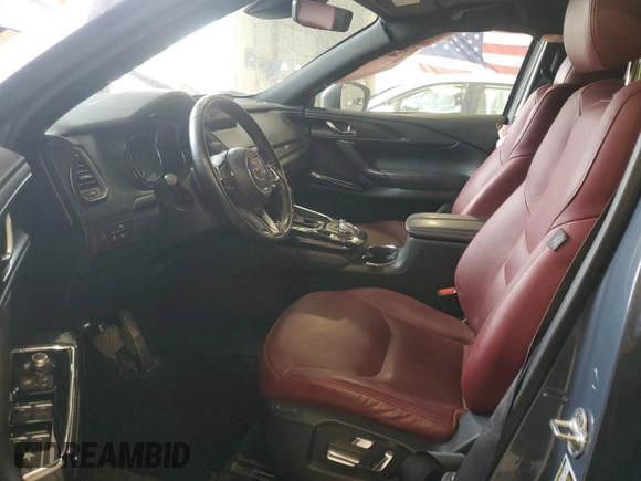 2021 Mazda CX-9 Grand Touring z VIN JM3TCBDYXM0516394, wystawiony jako Copart lot #52505215 z przebiegiem Nie podano mil oraz Szkoda całkowita • Salvage title. Historia ofert i sprzedaży dostępna na DreamBid. Obrazek 7.