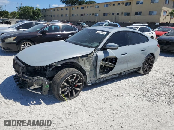 2022 BMW 4 Series 430i z VIN WBA63AV04NFM02881, wystawiony jako Copart lot #49373595 z przebiegiem 33 722 mil mil oraz Szkoda całkowita • Salvage title. Historia ofert i sprzedaży dostępna na DreamBid. Obrazek 1.