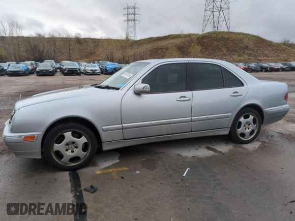 2002 Mercedes-Benz E-Class AWD with VIN WDBJF83J62X072710, listed as a Copart auction lot 54703715 with 114,435 mi miles and Clean Title. Bid and sale history available at carsss.com. Image 1.