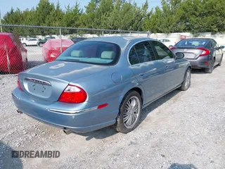 2004 Jaguar S-Type z VIN SAJEA01T64FN07825, wystawiony jako IAAI lot #42403796 z przebiegiem 133 011 mil mil oraz . Historia ofert i sprzedaży dostępna na DreamBid. Obrazek 4.