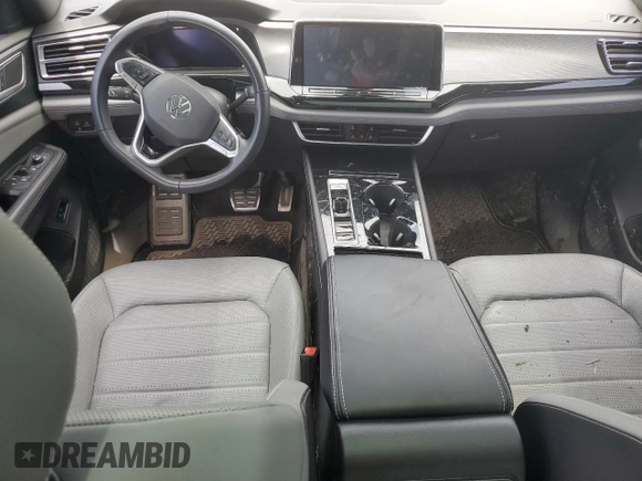 2024 Volkswagen Atlas SEL R-Line with VIN 1V2AE2CA1RC211093, listed as a Copart auction lot 51462025 with 13,844 mi miles and Salvage title. Bid and sale history available at DreamBid. Image 8.
