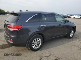2017 Kia Sorento LX z VIN 5XYPGDA33HG333664, wystawiony jako Copart lot #59619905 z przebiegiem 76 439 mil mil oraz Szkoda całkowita • Salvage title. Historia ofert i sprzedaży dostępna na DreamBid. Obrazek 3.