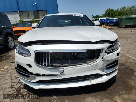 2018 Volvo V90 with VIN YV1A22VL4J1045333, listed as a Copart auction lot 59267905 with 119,848 mi miles and Clean title. Bid and sale history available at DreamBid. Image 5.