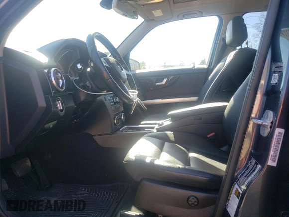 2015 Mercedes-Benz GLK 250 with VIN WDCGG0EBXFG389969, listed as a Copart auction lot 41115534 with 111,583 mi miles and . Bid and sale history available at DreamBid. Image 7.
